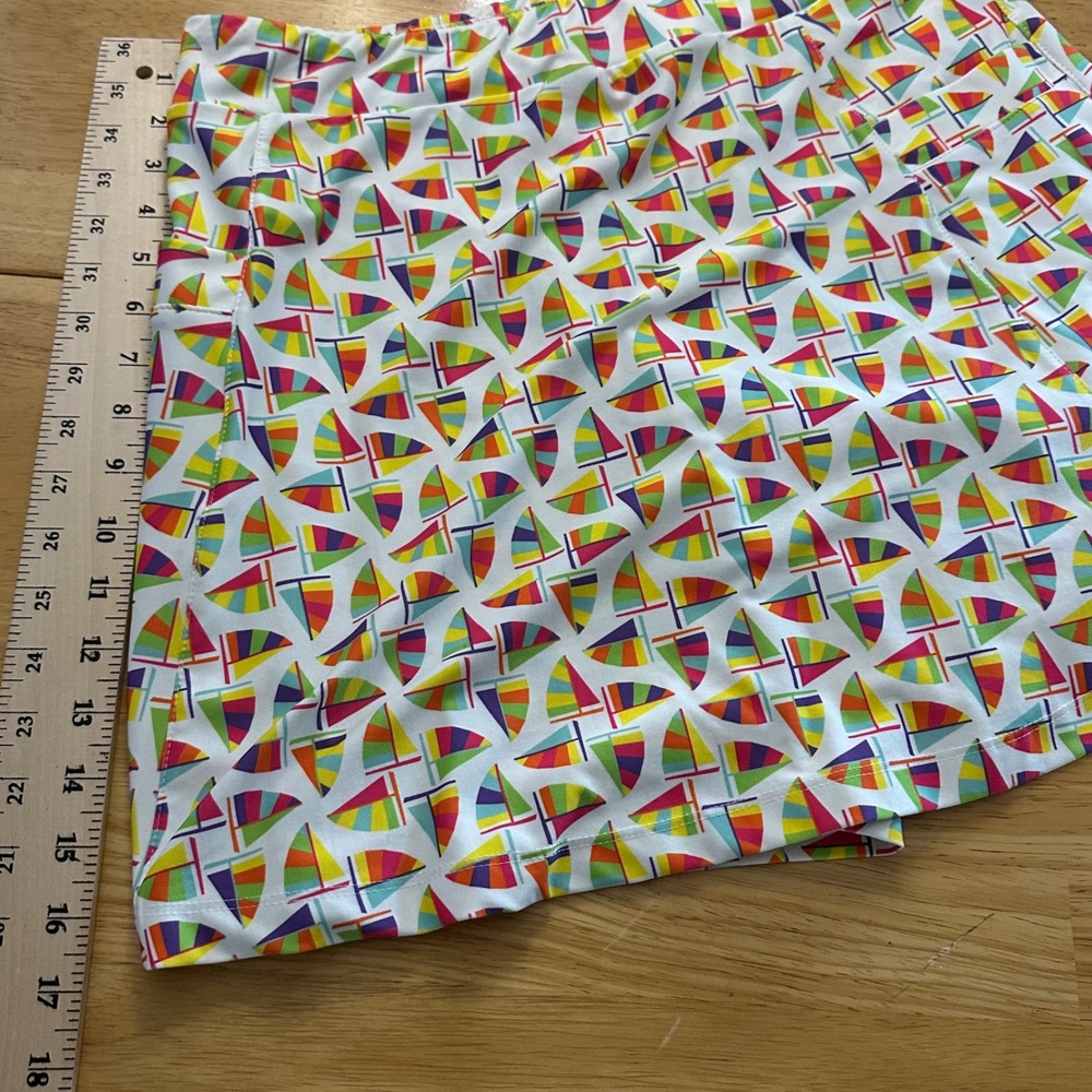 Tee2Sea Women's Sailboat Print Athletic Skort White Rainbow Size M Golf Sailing‎ - Picture 12 of 13
